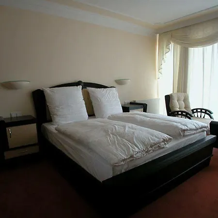 Atlas Hotel 4*